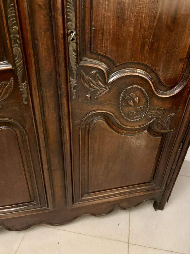 Magnificent Quality Late 17th Century Antique French Provincial Oak Armoire